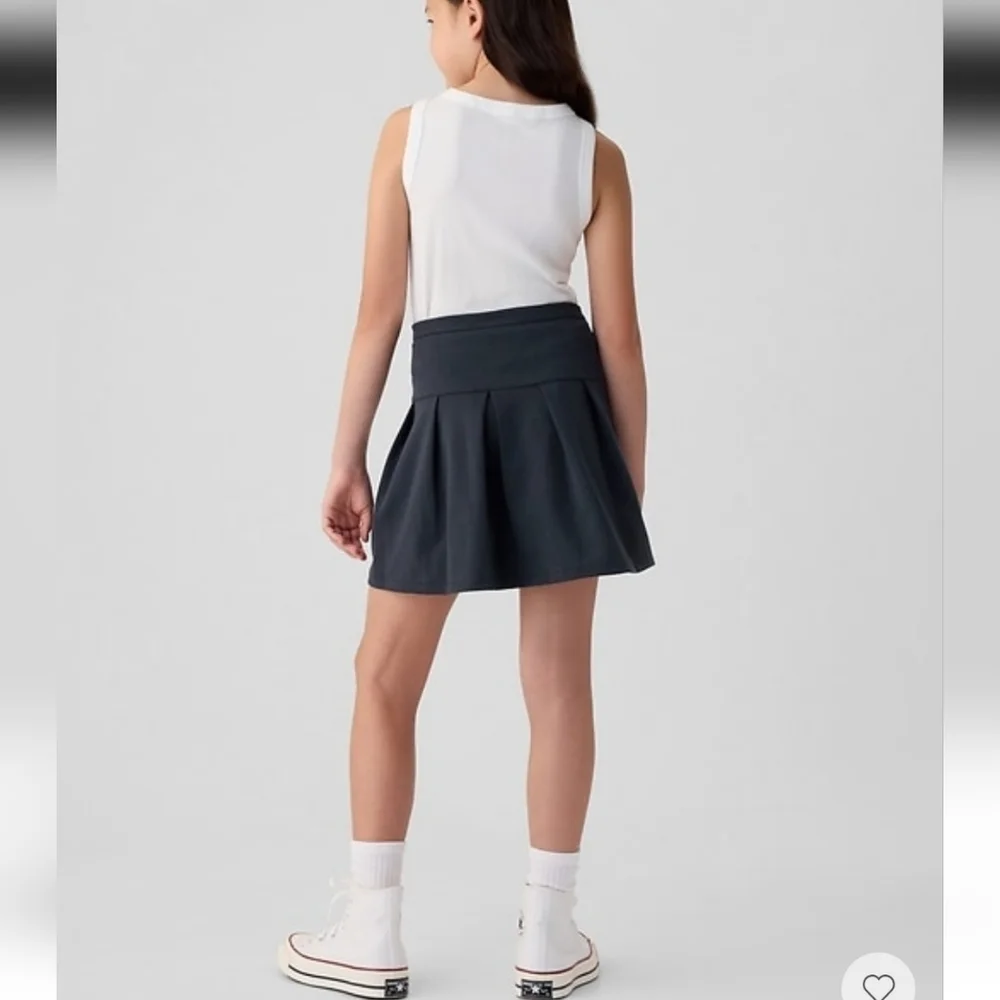 NWT! GAP, Kids Uniform Pleated Skirt, True indigo, XS (4/5)